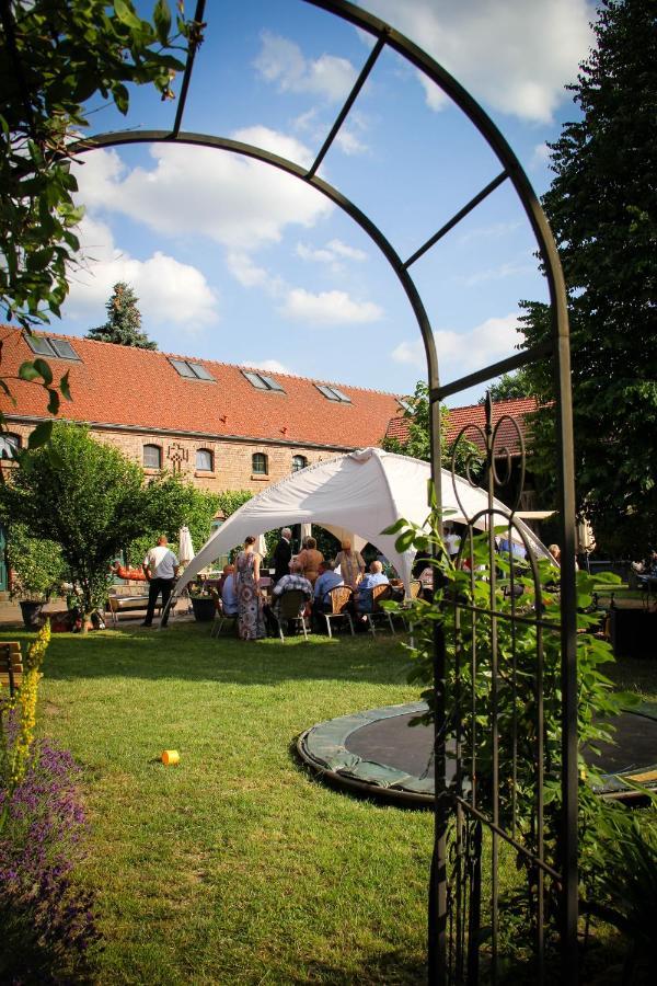 Pensionszimmer Im Fliederhof Michendorf Exterior foto