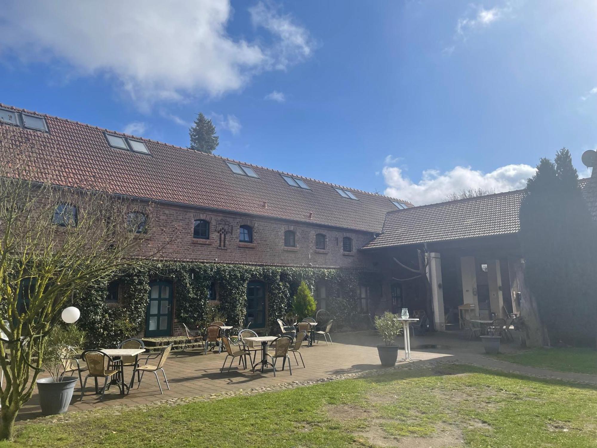 Pensionszimmer Im Fliederhof Michendorf Exterior foto